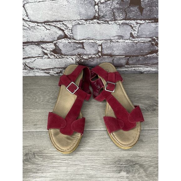 Clarks Red Suede Strappy Buckle Cork Wedge Sandals Women Sz 8.5M US/39.5EU Italy - Picture 13 of 16